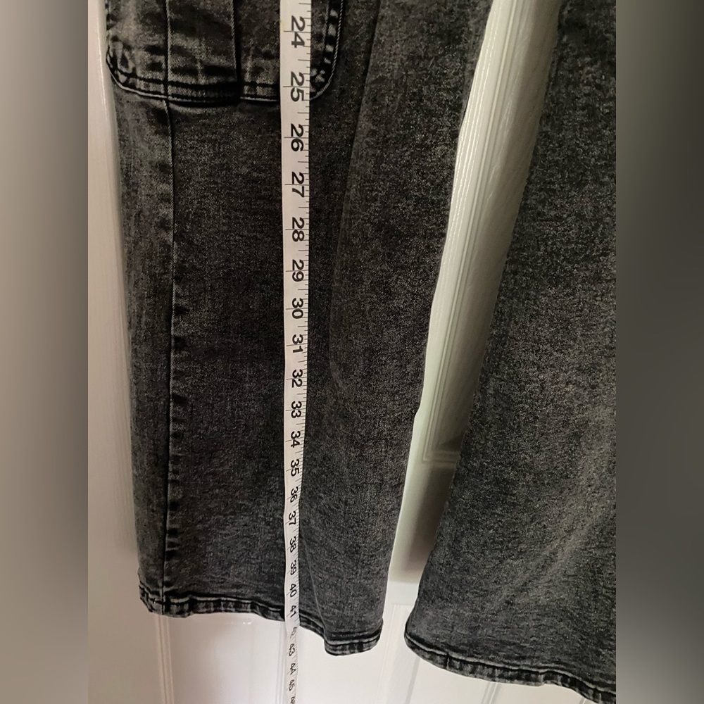 Stylish Black Cargo Women Jeans - Picture 7 of 9
